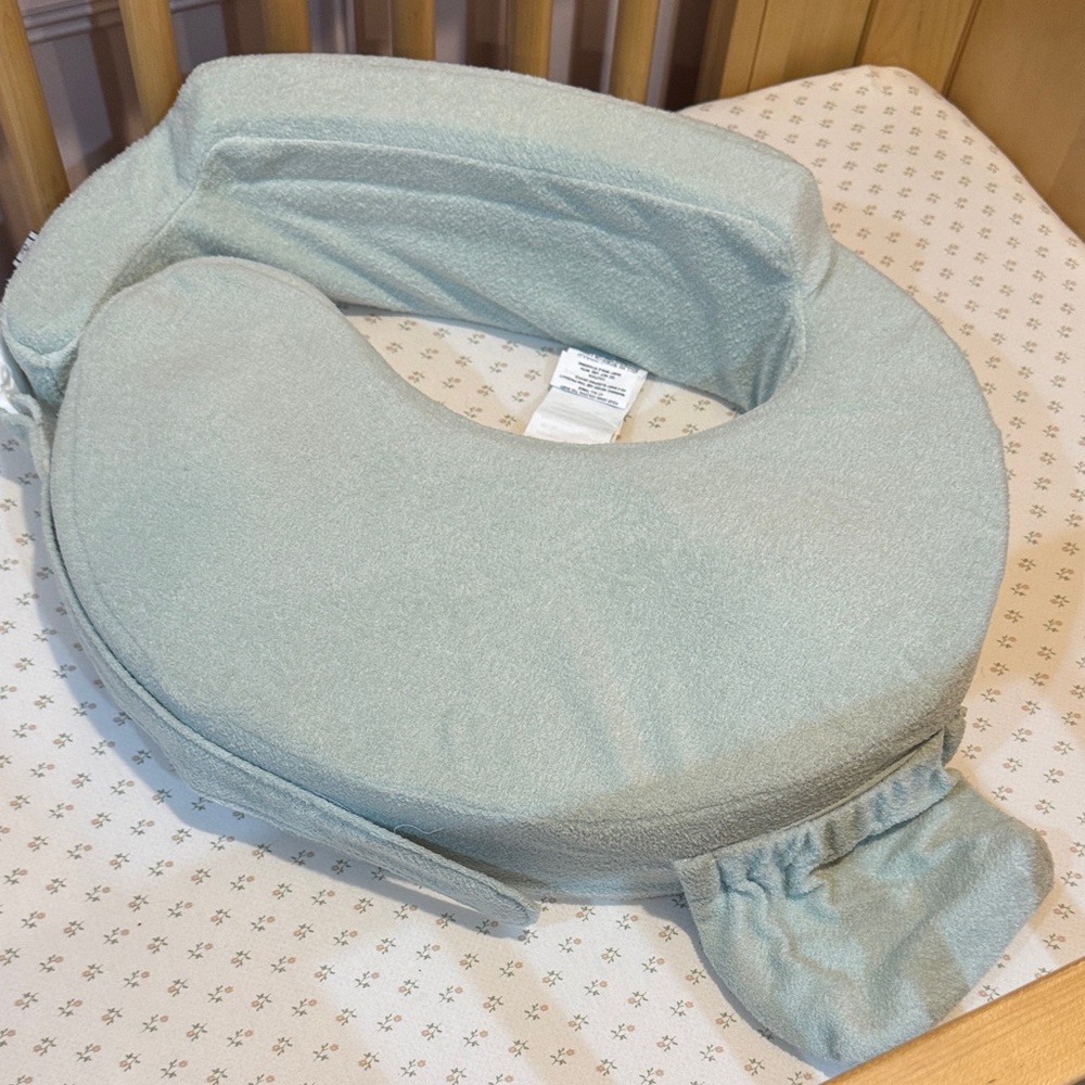 My Brest Friend Nursing Pillow
